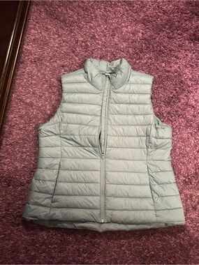 Old Navy Active Light Ocean Blue Quilted Puffer  Vest Size XL